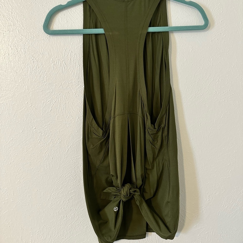 Lululemon Two With One Singlet
Dark Olive​​​​ - Picture 9 of 10